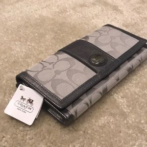 Envelope Style Signature C Coach Wallet